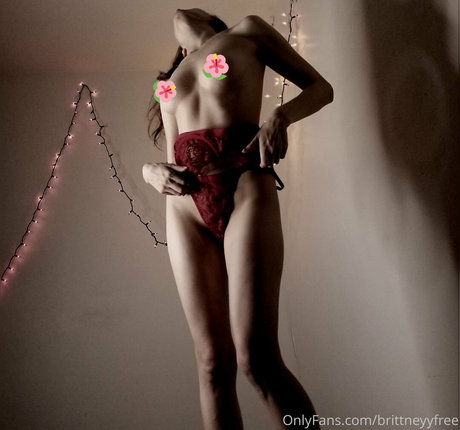 Photo nue de fuite OnlyFans de Brittneyyfree