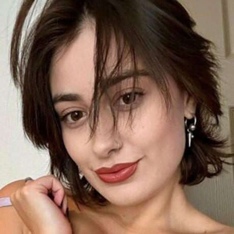 Photo nue de fuite OnlyFans de Tsvetananana