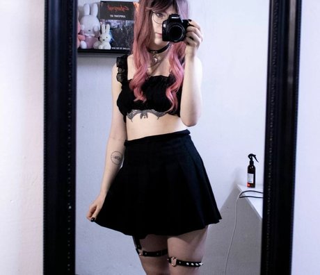 Porcelain Ghoul