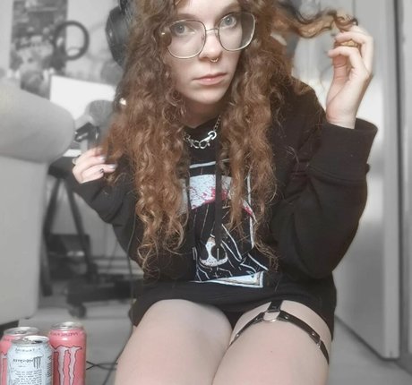 Photo nue de fuite OnlyFans de Porcelain Ghoul