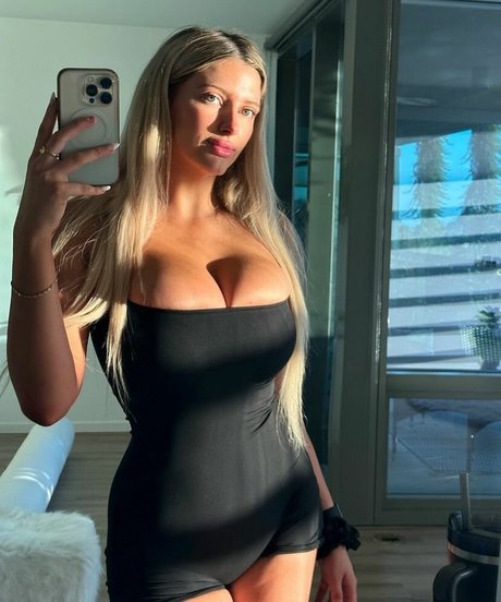 Carly Hart