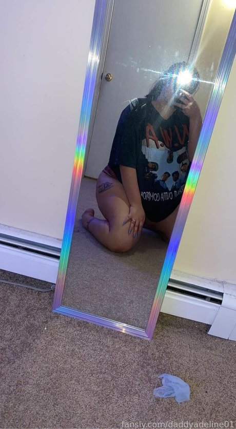 Photo nue de fuite OnlyFans de Daddyadeline01