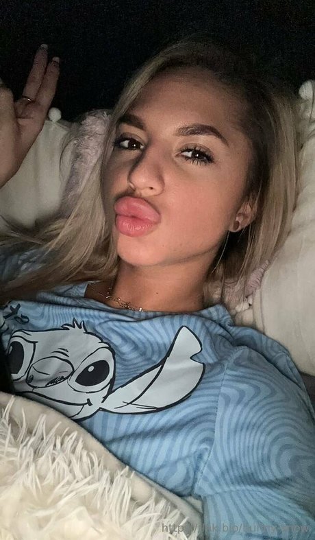Photo nue de fuite OnlyFans de Bunnysnowvip