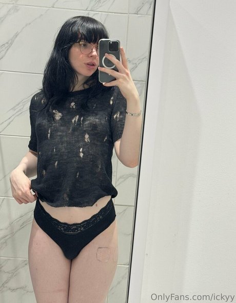 Photo nue de fuite OnlyFans de Ickypeach