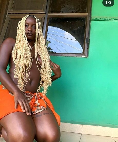 Photo nue de fuite OnlyFans de Ifunanya