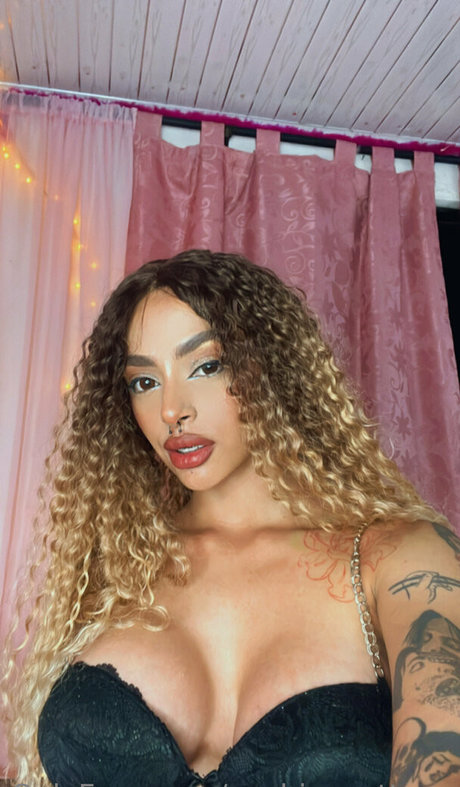 Photo nue de fuite OnlyFans de Sophiesanttana