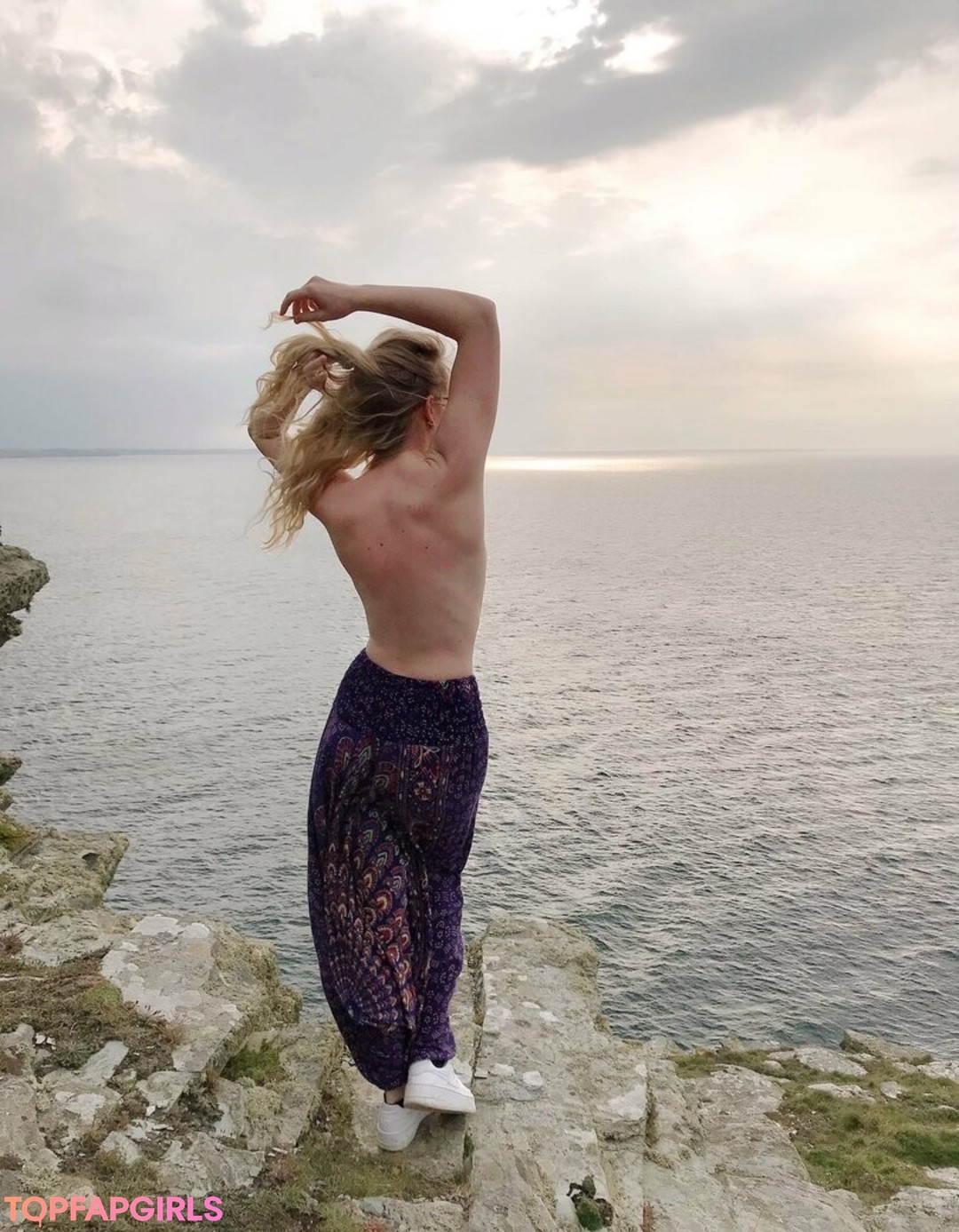 Photo nue de fuite OnlyFans de Kelseyleighfree #34 Photo nue de fuite OnlyFans de Kelseyleighfree #34