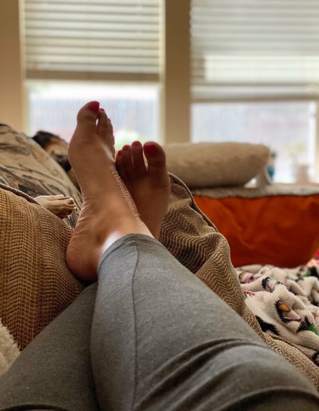 Etherealdemiefeet