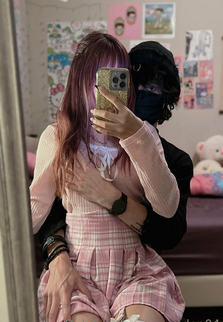 Photo nue de fuite OnlyFans de Strwberrydoll