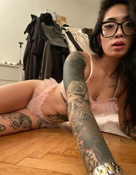 Photo nue de fuite OnlyFans de Asianina