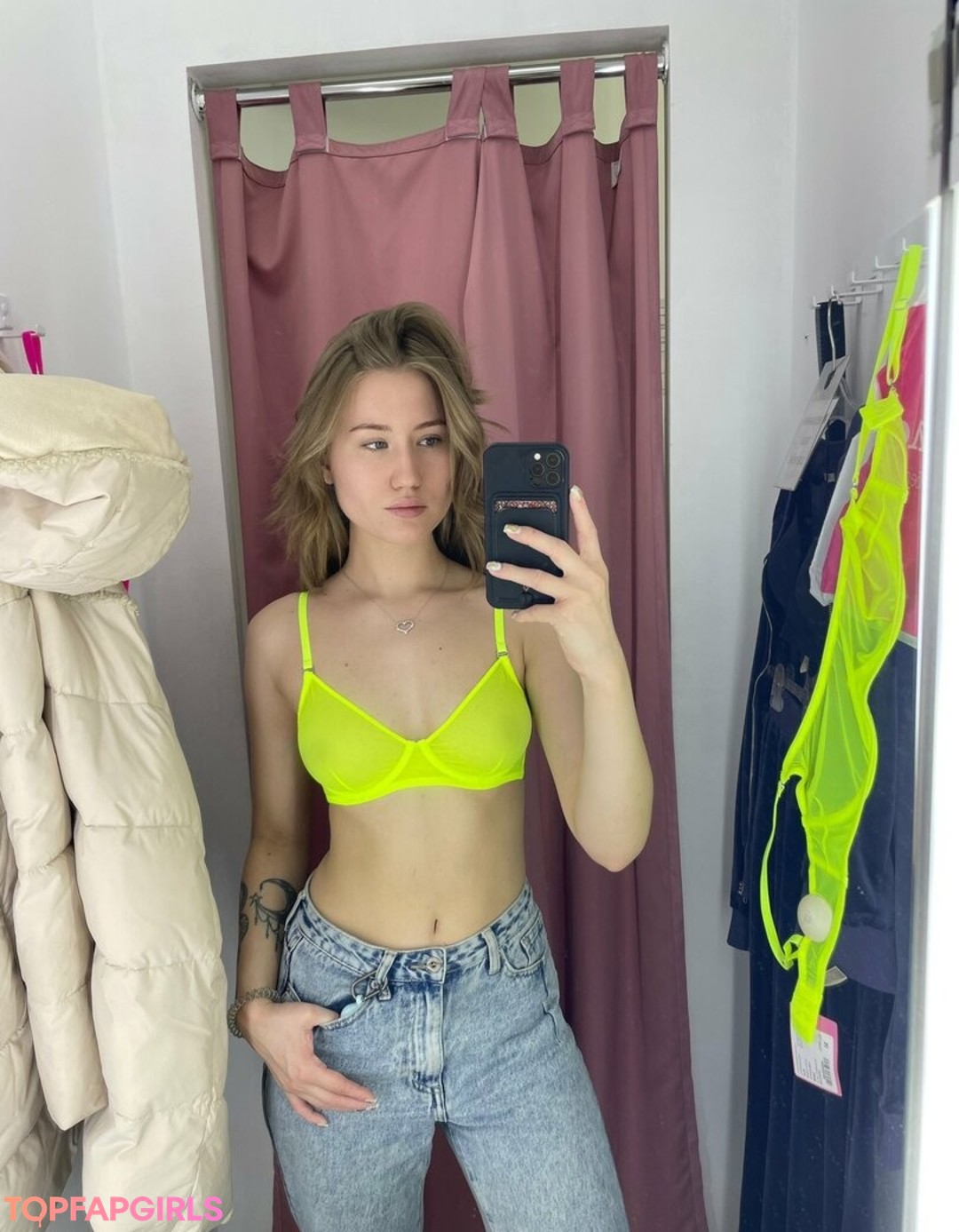 Photo nue de fuite OnlyFans de Milyshka77 #37 Photo nue de fuite OnlyFans de Milyshka77 #37