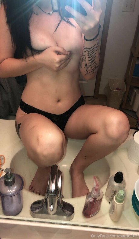 Photo nue de fuite OnlyFans de Bambi019