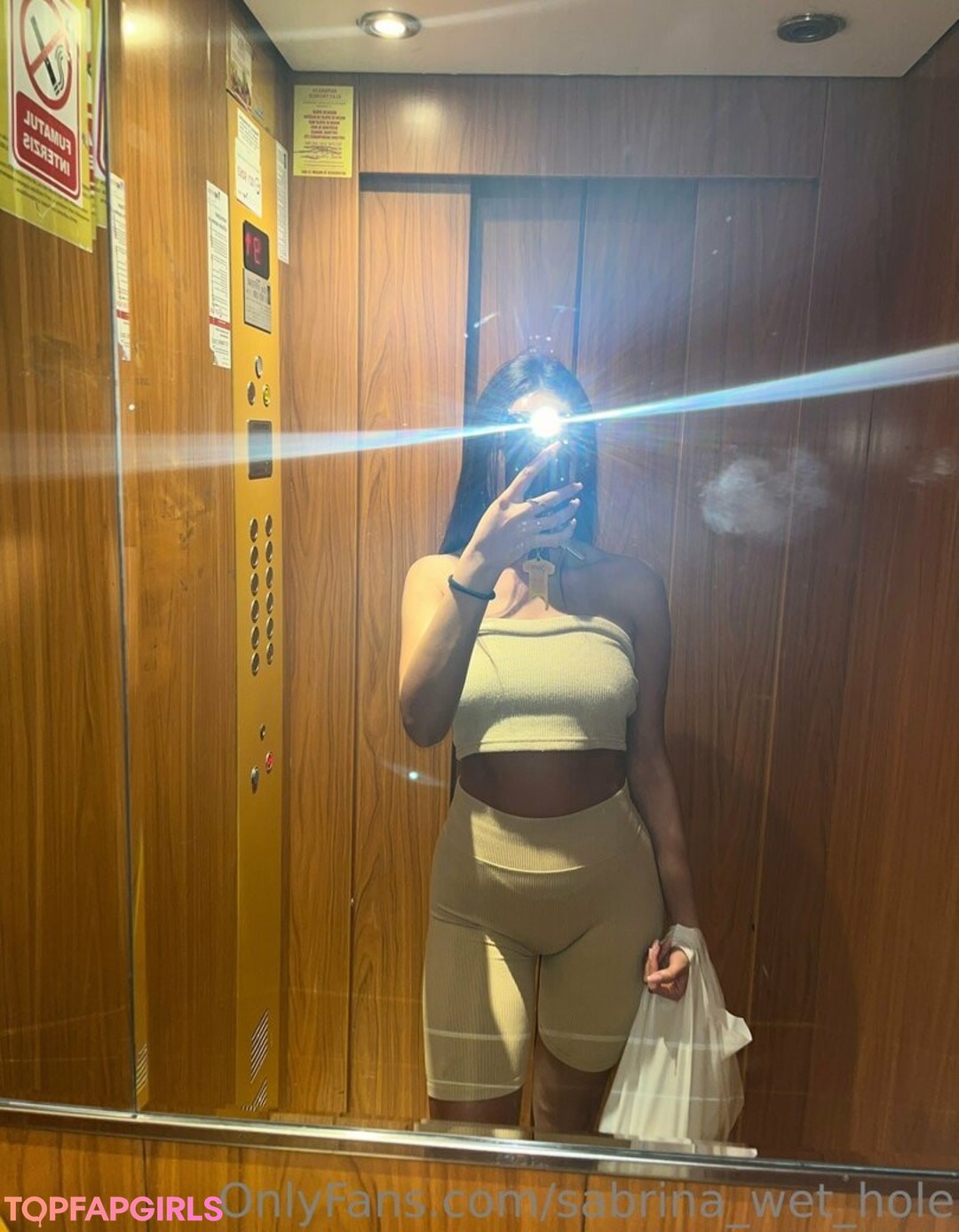 Photo nue de fuite OnlyFans de Sabrinawethole #51 Photo nue de fuite OnlyFans de Sabrinawethole #51
