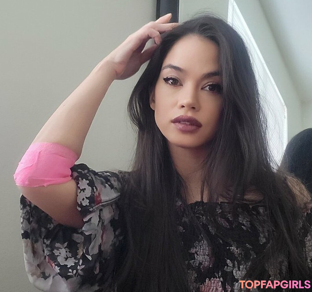 Photo nue de fuite OnlyFans de Angelina Moon #4 Photo nue de fuite OnlyFans de Angelina Moon #4