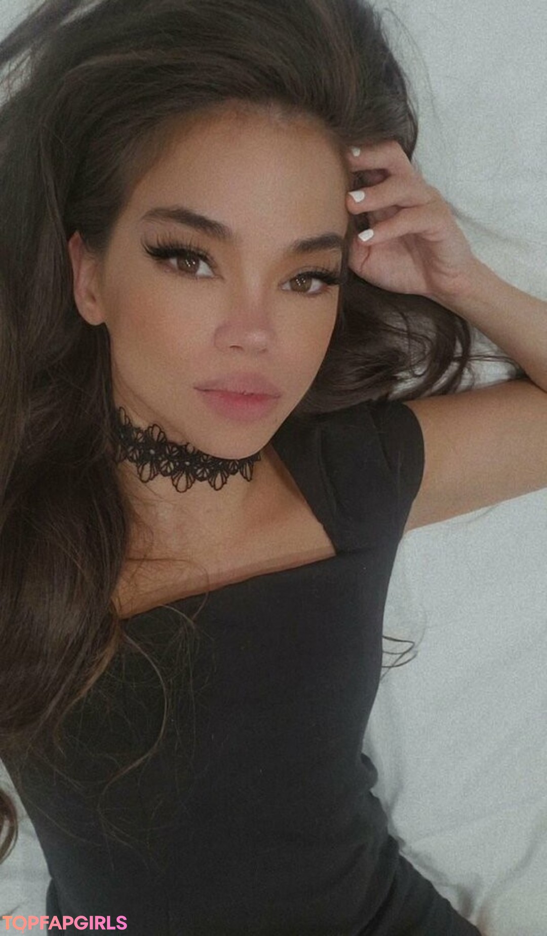 Photo nue de fuite OnlyFans de Angelina Moon #7 Photo nue de fuite OnlyFans de Angelina Moon #7