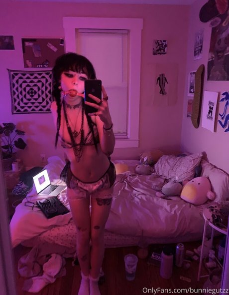 Bunniegutzz