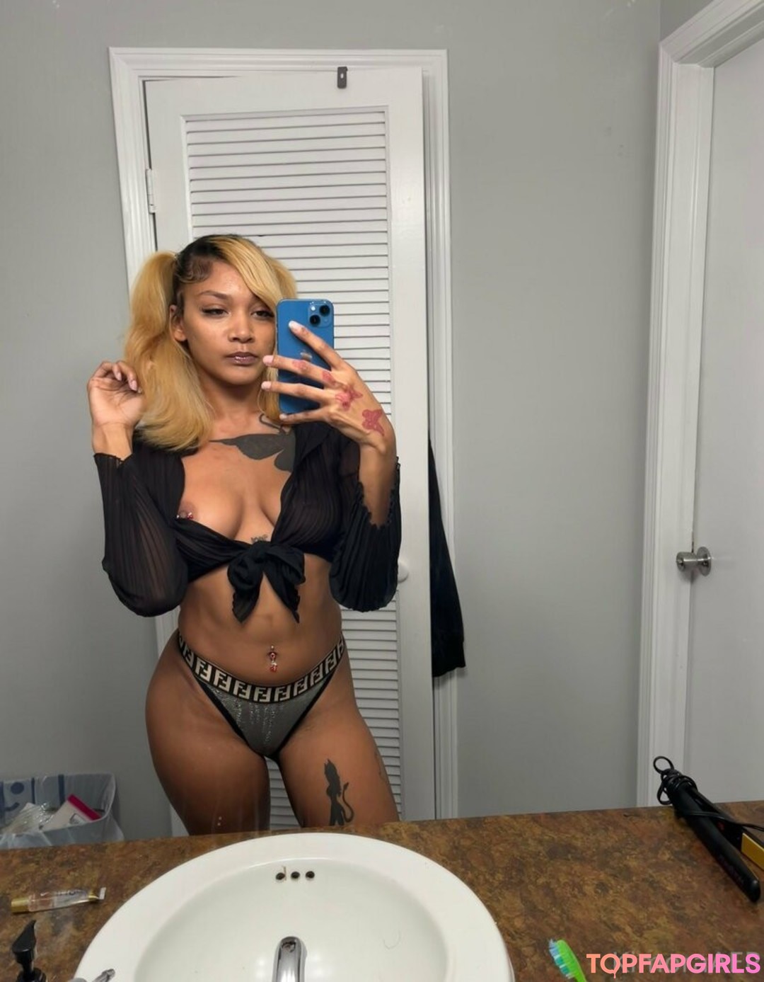 Photo nue de fuite OnlyFans de Kimoraworldwide #3 Photo nue de fuite OnlyFans de Kimoraworldwide #3