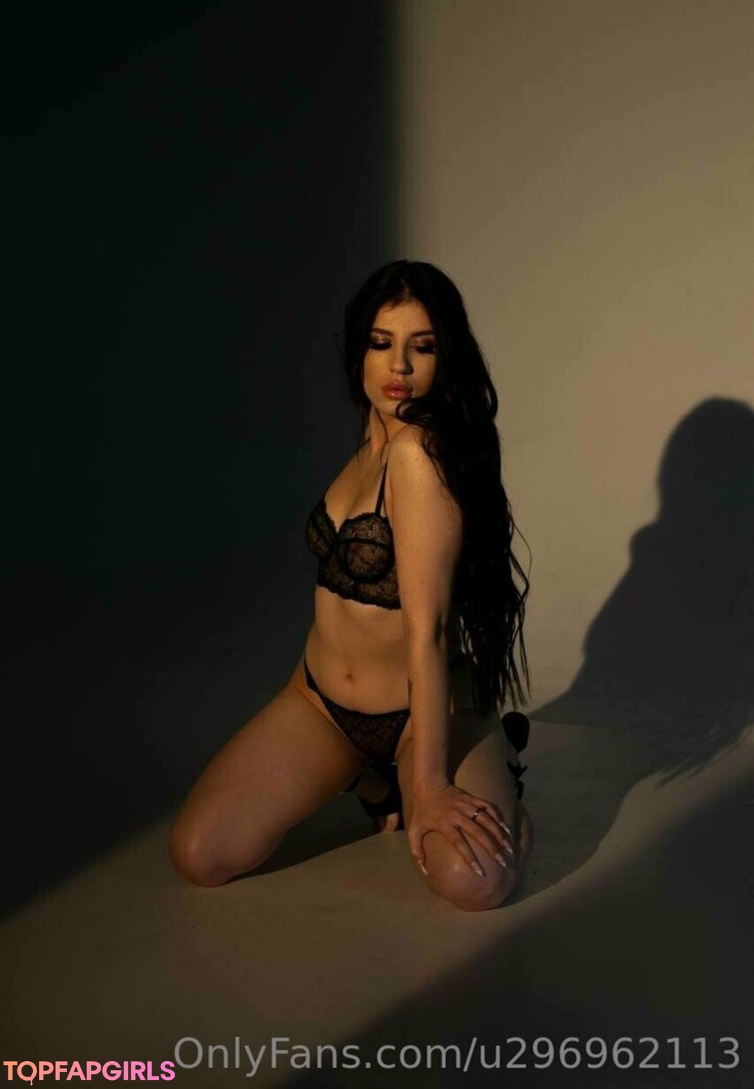 Photo nue de fuite OnlyFans de Kikineedyouinside #33 Photo nue de fuite OnlyFans de Kikineedyouinside #33