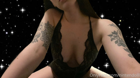 Photo nue de fuite OnlyFans de Nintendolll
