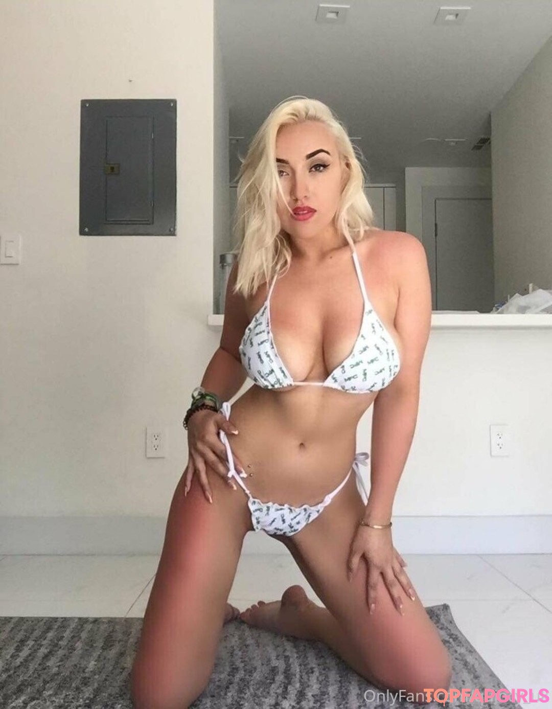 Photo nue de fuite OnlyFans de Quincyentertainment #9 Photo nue de fuite OnlyFans de Quincyentertainment #9