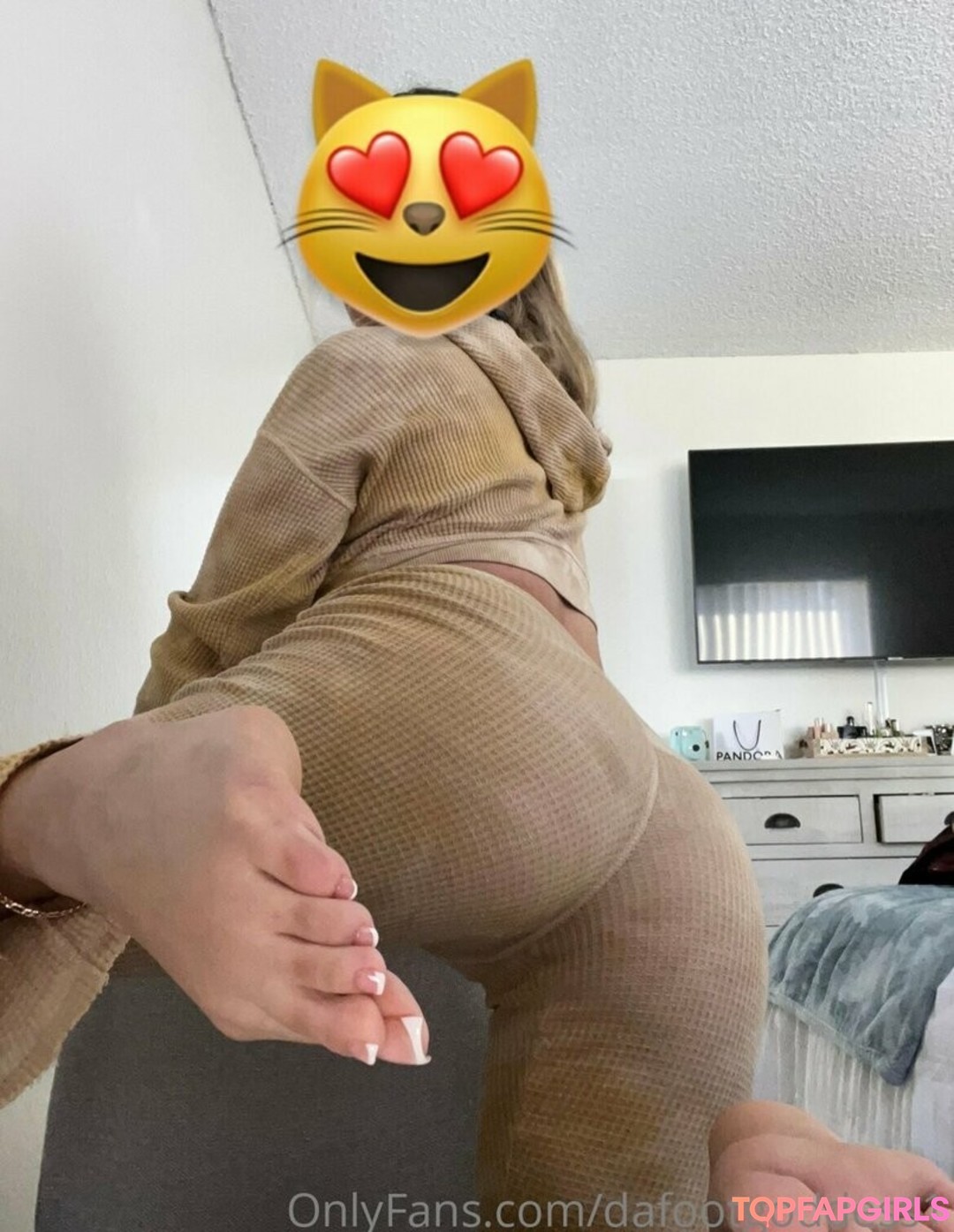 Photo nue de fuite OnlyFans de Dafootgoddess1 #4 Photo nue de fuite OnlyFans de Dafootgoddess1 #4