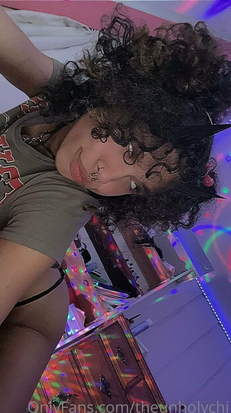 Photo nue de fuite OnlyFans de Theunholychi