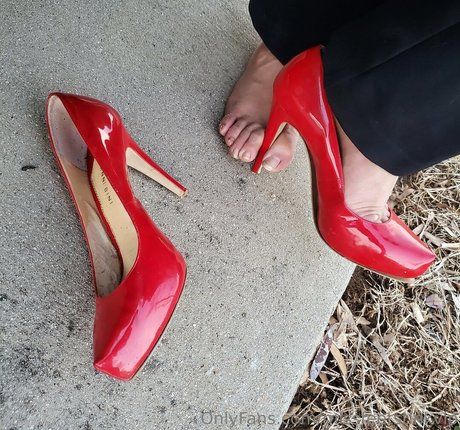 Photo nue de fuite OnlyFans de Missfeetstinkvip