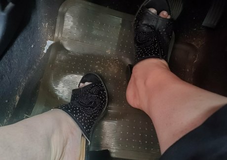 Missfeetstinkvip