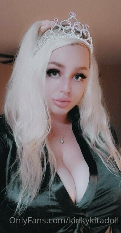 Photo nue de fuite OnlyFans de Kinkykitadoll