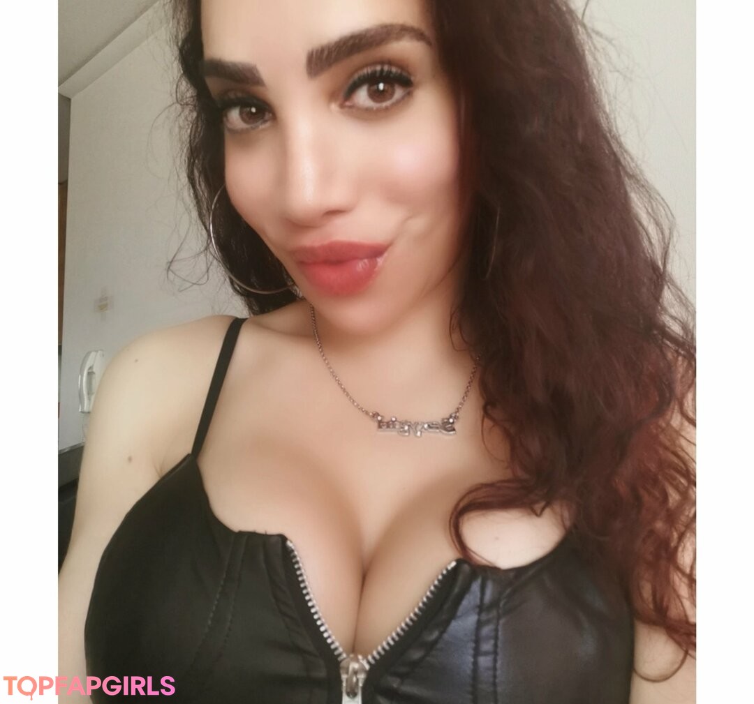 Photo nue de fuite OnlyFans de Soficontigo #16 Photo nue de fuite OnlyFans de Soficontigo #16