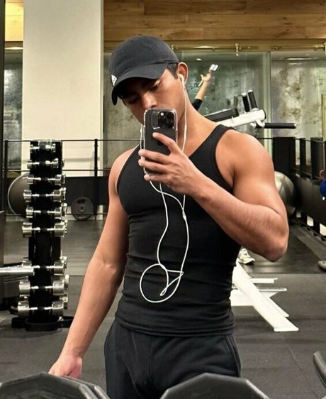 Photo nue de fuite OnlyFans de Henryandkasey