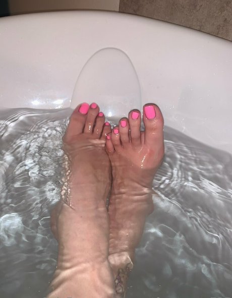 Photo nue de fuite OnlyFans de Sweetfeettreats727