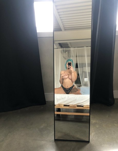 Photo nue de fuite OnlyFans de Bluemooncrii