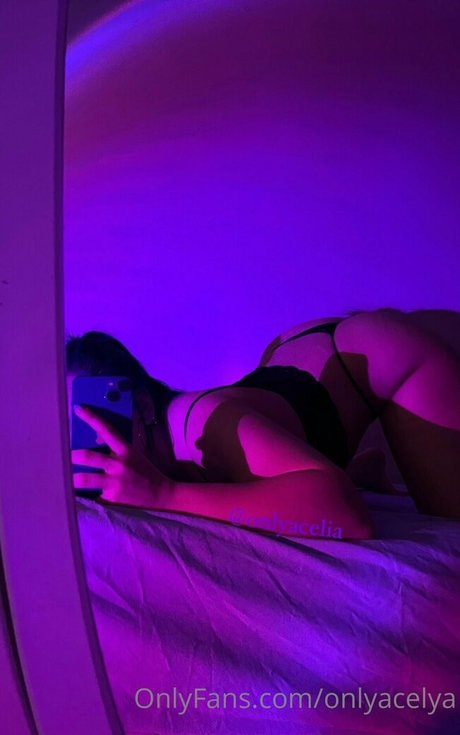Photo nue de fuite OnlyFans de Onlyacelya