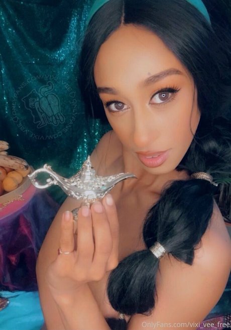 Photo nue de fuite OnlyFans de Vixiveefree
