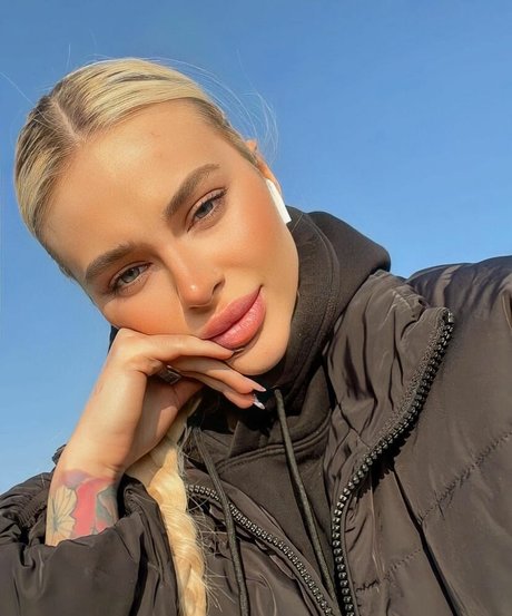 Angelika Kramer