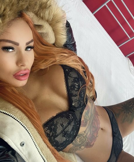 Photo nue de fuite OnlyFans de Hotsierrarossie