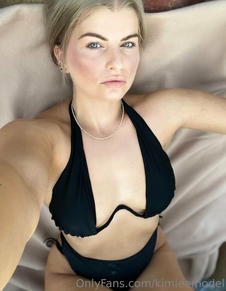 Photo nue de fuite OnlyFans de Playfulhousewife