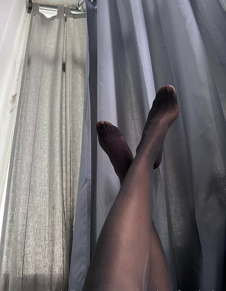 Chocolatefeetbabe