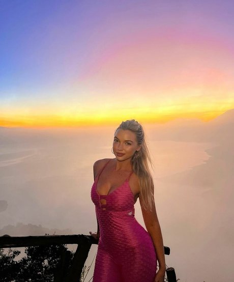 Alison Bowles