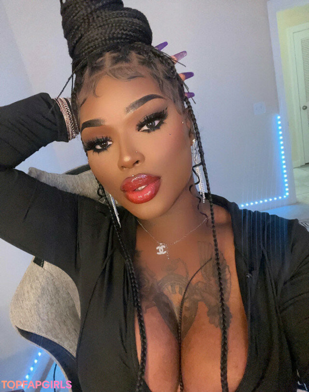 Photo nue de fuite OnlyFans de Tsindiafrost #4 Photo nue de fuite OnlyFans de Tsindiafrost #4