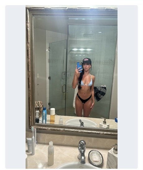 Photo nue de fuite OnlyFans de Builtbybells