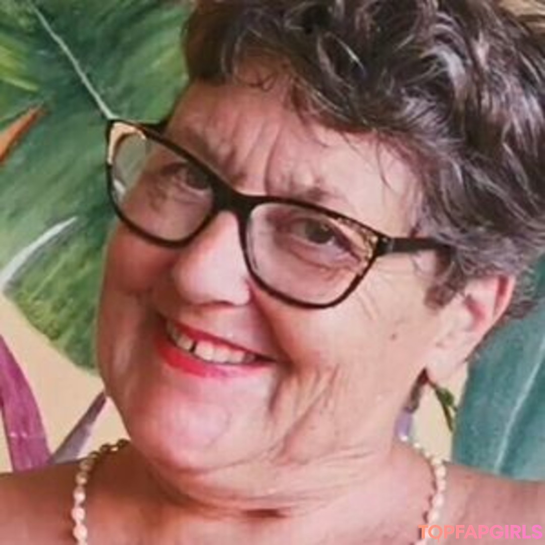 Photo nue de fuite OnlyFans de Fungrannies #23 Photo nue de fuite OnlyFans de Fungrannies #23