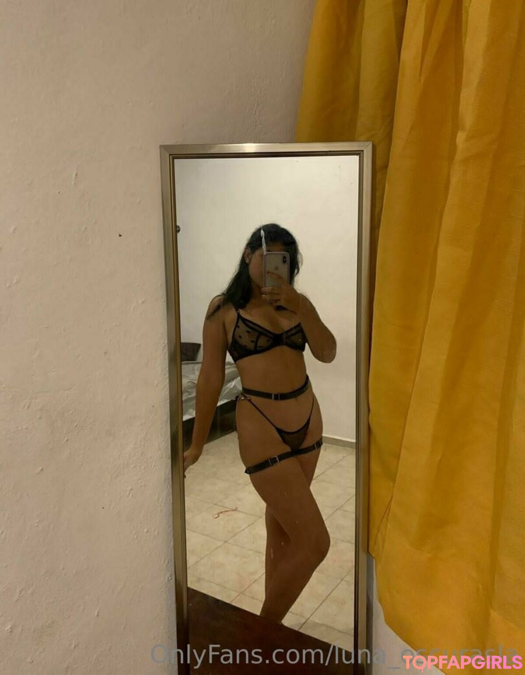 Photo nue de fuite OnlyFans de Lunaoscurasla #33 Photo nue de fuite OnlyFans de Lunaoscurasla #33