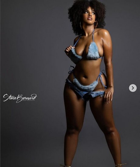 Thetayaamarie