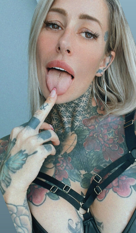 Photo nue de fuite OnlyFans de Inkedgigi