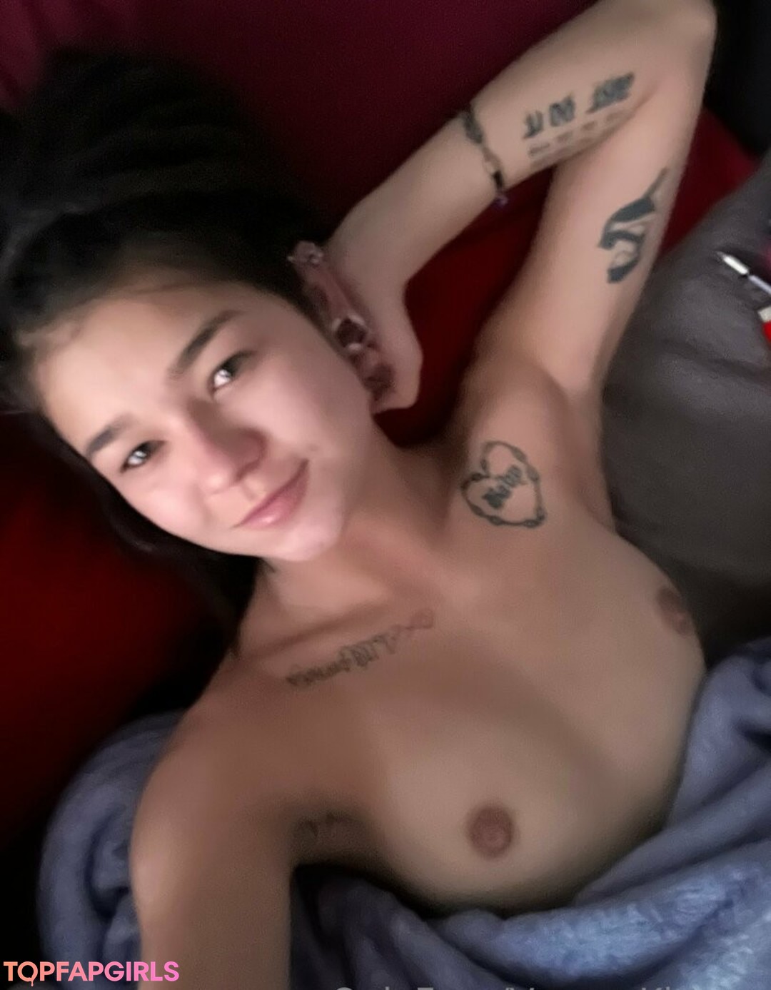 Photo nue de fuite OnlyFans de Venuskittyxo #14 Photo nue de fuite OnlyFans de Venuskittyxo #14