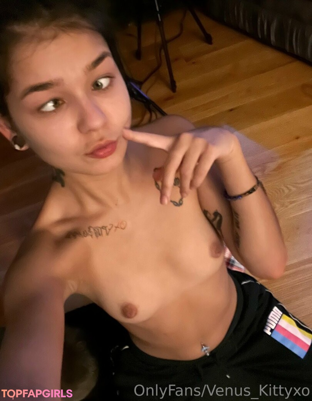 Photo nue de fuite OnlyFans de Venuskittyxo #22 Photo nue de fuite OnlyFans de Venuskittyxo #22