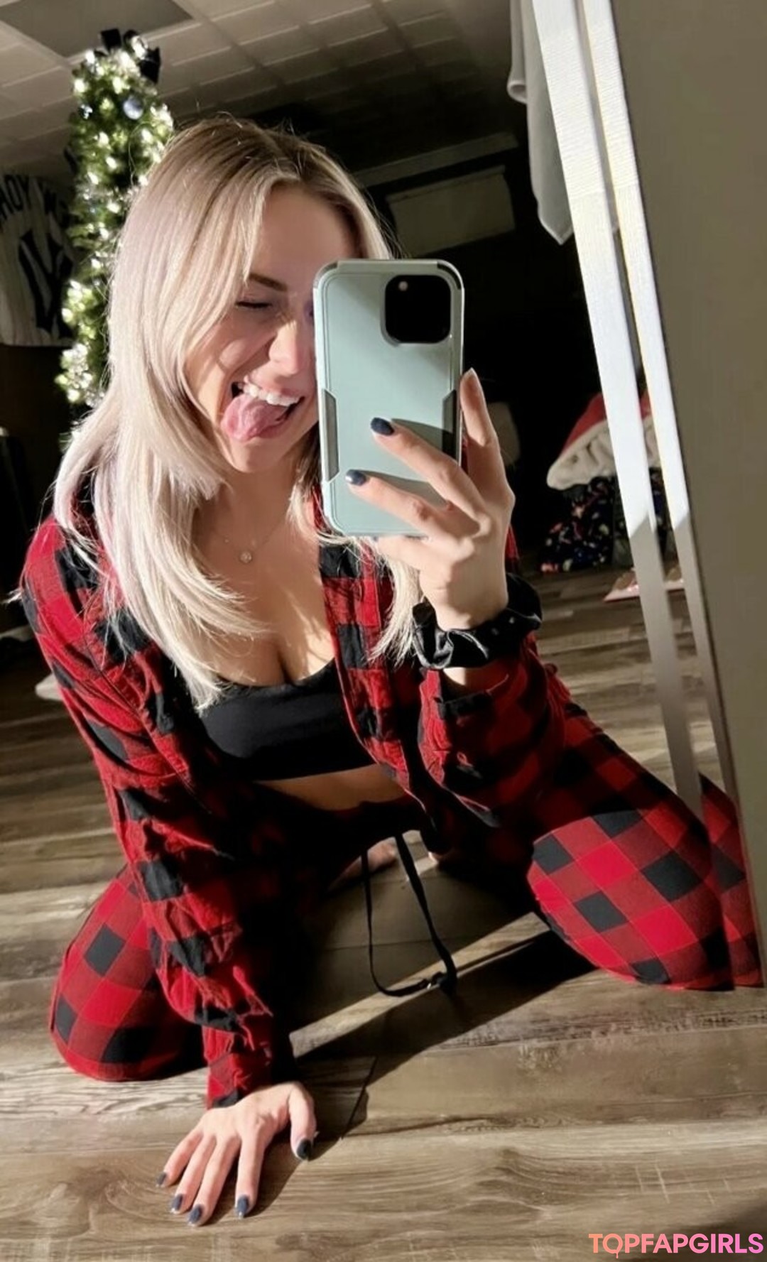 Photo nue de fuite OnlyFans de Chelseaevee #3 Photo nue de fuite OnlyFans de Chelseaevee #3