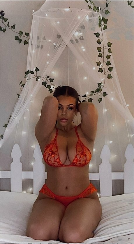 Photo nue de fuite OnlyFans de Rileaked